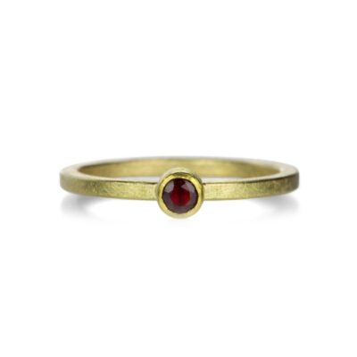 Rings Petra Class  | Tiny Round Ruby Ring