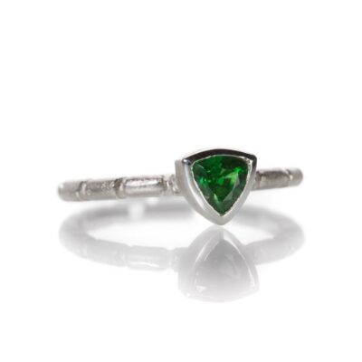 Rings Barbara Heinrich  | Trillion Tsavorite Ring-1