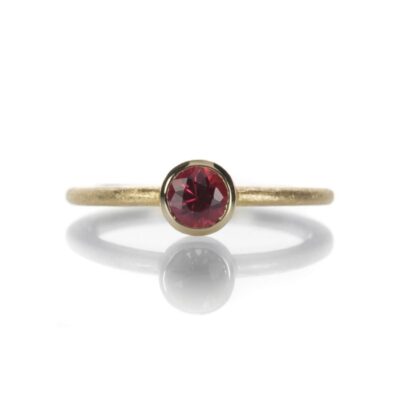 Rings Barbara Heinrich  | Red Sapphire Ring