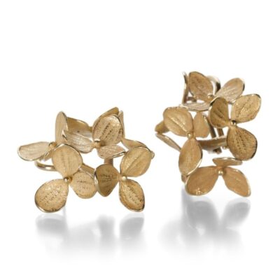 Earrings John Iversen  | 18K 6 Part Medium Hydrangea Studs