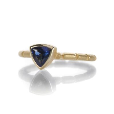 Rings Barbara Heinrich  | Trillion Blue Sapphire Ring