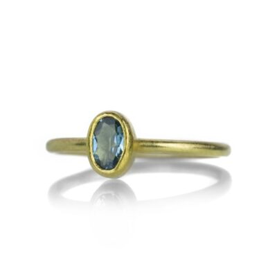 Rings Petra Class  | Small Oval Aquamarine Ring