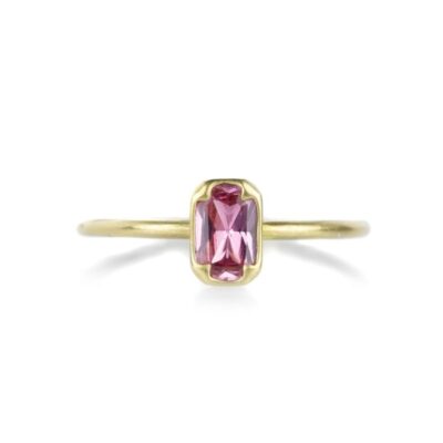 Rings Gabriella Kiss  | 18K Yellow Gold Emerald Cut Pink Sapphire Ring