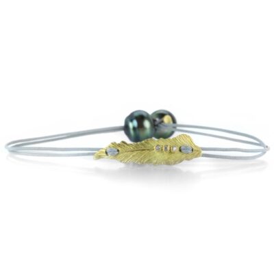 Bracelets Lene Vibe  | Feather And Tahitian Pearl Cord Bracelet