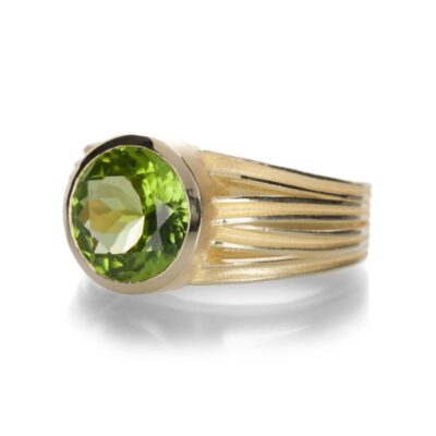 Rings Barbara Heinrich  | Round Peridot Ribbon Ring