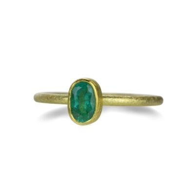 Rings Petra Class  | Oval Bezel Set Faceted Emerald Ring