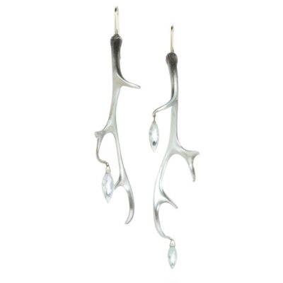 Earrings Gabriella Kiss  | Large Silver Antler Earrings With Green Amethyst