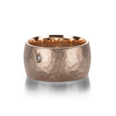 Rings Julez Bryant  | Wide Hammered Diamond Band