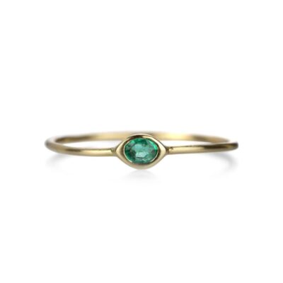 Rings Margaret Solow  | Tiny Oval Emerald Ring