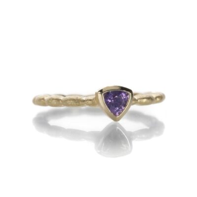 Rings Barbara Heinrich  | Trillion Purple Sapphire Ring-1