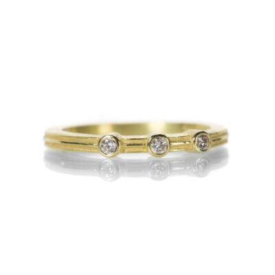 Rings Barbara Heinrich  | Three Diamond Fluted Band