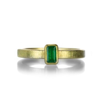 Rings Petra Class  | Rectangular Faceted Emerald Ring