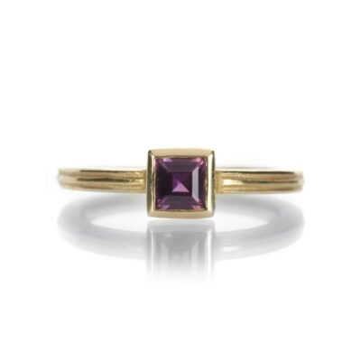 Rings Barbara Heinrich  | Square Purple Sapphire Ring